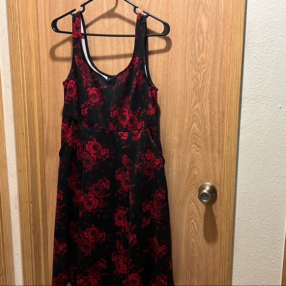 Torrid Black and Red Sheath Mini Dress Halter Sleeveless